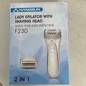 Lady Epilator with Shaving Head (NEVER USED)